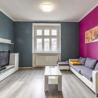 Pronájem bytu 2+kk 49 m² Praha, U Uranie