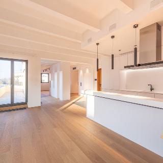 Pronájem bytu 5+kk 174 m² Praha, Na Hubálce