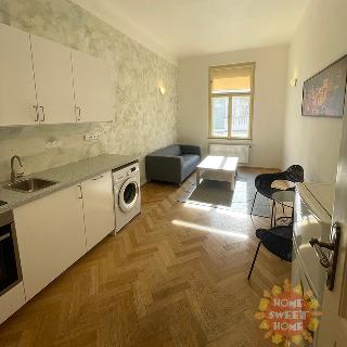 Pronájem bytu 3+kk 75 m² Praha, Tyršova