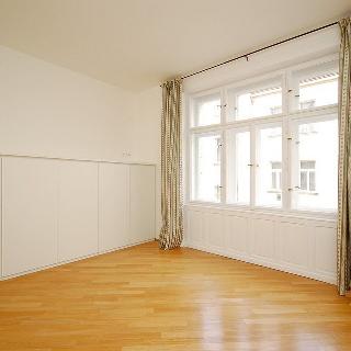 Pronájem bytu 3+1 104 m² Praha, Odborů