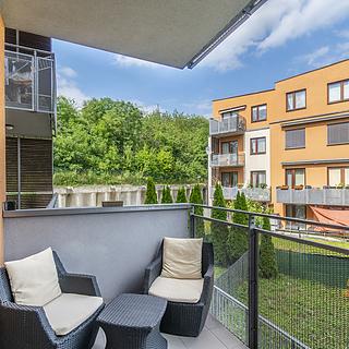 Pronájem bytu 1+kk, garsoniery 33 m&sup2; Praha