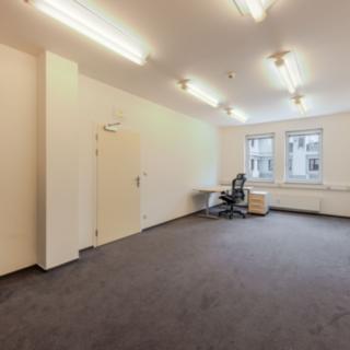 Pronájem kanceláře 28 m&sup2; Praha