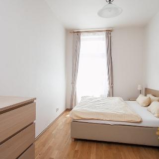 Pronájem bytu 3+kk 95 m² Praha, Moravská