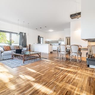 Pronájem bytu 3+kk 147 m² Praha