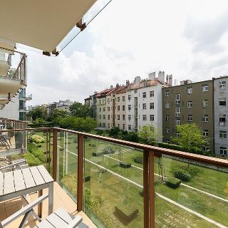 Pronájem bytu 2+kk 72 m² Praha, Korunní