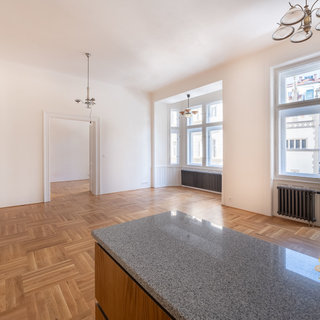 Pronájem bytu 2+kk 80 m² Praha, Maiselova