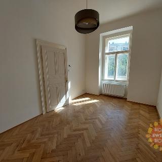 Pronájem bytu 2+kk 37 m² Praha, Lípová