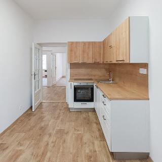 Pronájem bytu 2+1 59 m² Praha, Kodaňská