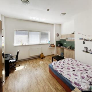 Pronájem bytu 2+1 65 m² Brno