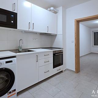 Pronájem bytu 1+1 34 m&sup2; Brno