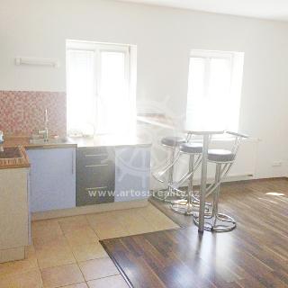 Pronájem bytu 1+kk a garsoniéry 33 m² Brno, Mostecká