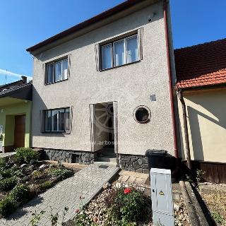 Prodej rodinného domu 103 m² Hrušky, 