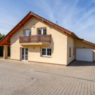 Prodej rodinného domu 180 m² Býšť