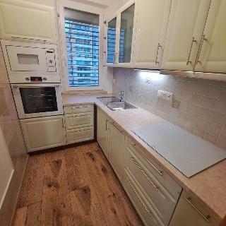 Pronájem bytu 2+1 43 m² Olomouc, Heyrovského