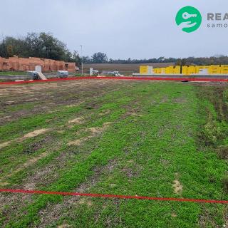 Prodej stavební parcely 894 m² Tasovice