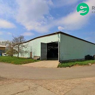 Pronájem skladu 896 m&sup2; Úvaly