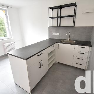 Pronájem bytu 1+1 35 m² Karlovy Vary, Východní