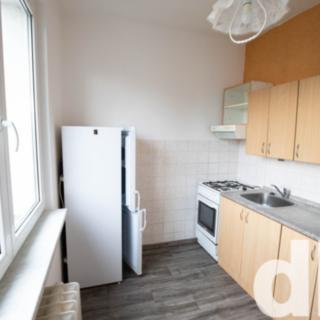 Pronájem bytu 3+1 73 m² Nová Role, 1. máje