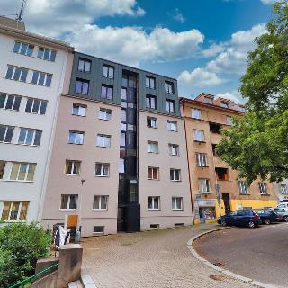 Pronájem obchodu 79 m² Praha, Pod Terebkou