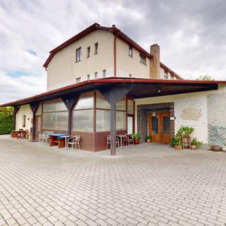 Prodej hotelu a penzionu 820 m² Varvažov Štědronín-Plazy