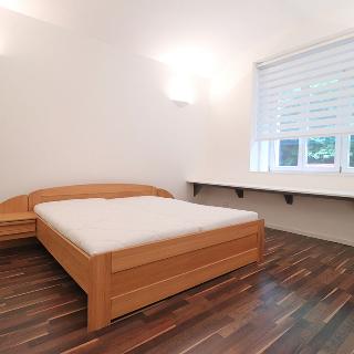 Pronájem bytu 2+kk 47 m² Praha, Pod Kavalírkou