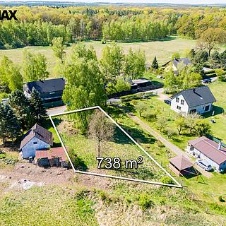 Prodej stavební parcely 738 m&sup2; Sadská