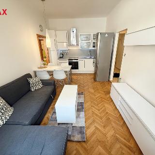 Pronájem bytu 3+kk 75 m² Praha