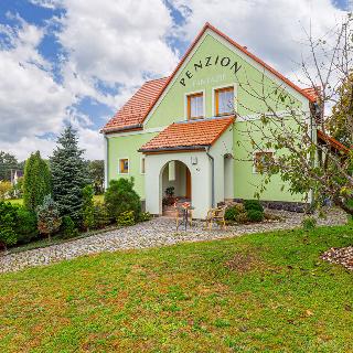 Prodej hotelu a penzionu 341 m² Třeboň