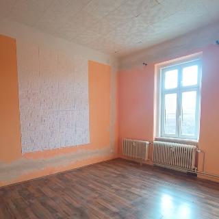 Pronájem bytu 3+1 77 m² Kryry, Nádraží