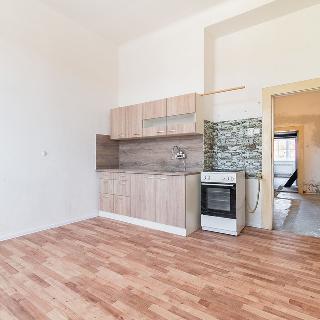 Prodej bytu 2+kk 62 m² Plzeň, Koterovská