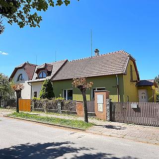 Prodej rodinného domu 83 m&sup2; Zeleneč