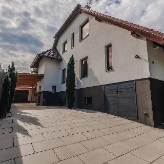 Prodej rodinného domu 285 m² Čestlice, Západní