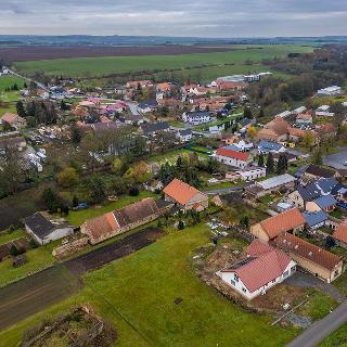 Prodej stavební parcely 1113 m² Vykáň