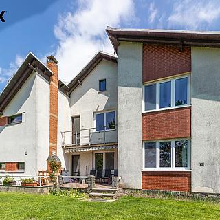 Pronájem bytu 4+kk 75 m&sup2; Praha