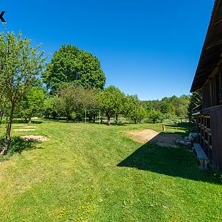Prodej stavební parcely 1408 m&sup2; Horní Planá