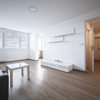 Pronájem bytu 2+1 63 m² Mladá Boleslav, Pezinská