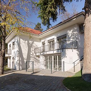Prodej bytu 4+kk 129 m&sup2; Praha