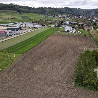 Prodej komerčního pozemku 4 225 m² Drnovice