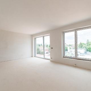 Prodej bytu 3+kk 75 m² Praha, Českobrodská