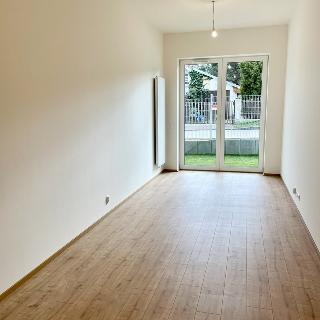 Prodej bytu 1+kk a garsoniéry 35 m² Praha, Pasecká