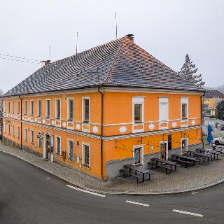 Prodej restaurace 1 700 m² Chudenice, Mírové nám.