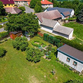 Prodej stavební parcely 2307 m² Chraštice