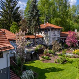 Prodej rodinného domu 689 m&sup2; Borotice