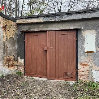 Prodej garáže 24 m² Bílina