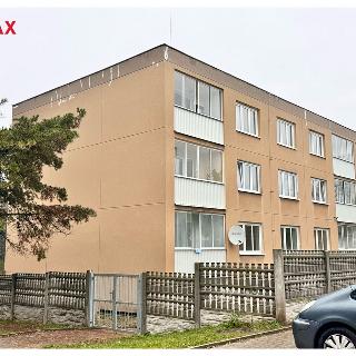 Pronájem bytu 2+1 61 m² Bílina, M. Švabinského