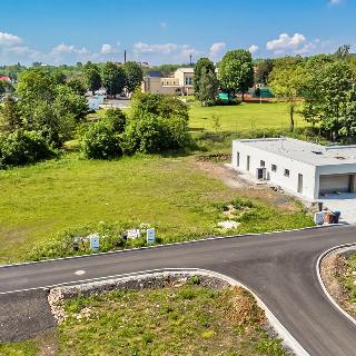 Prodej stavební parcely 826 m² Dubí