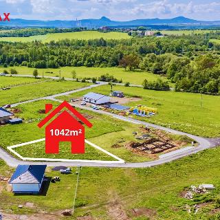 Prodej stavební parcely 1 042 m² Újezdeček, U Karlovky