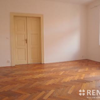 Pronájem bytu 2+1 72 m² Brno, Kounicova