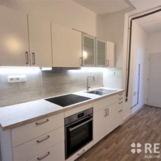 Pronájem bytu 2+kk 43 m² Brno