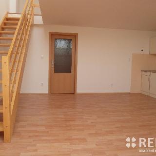 Pronájem bytu 2+kk 50 m² Brno, Štefánikova